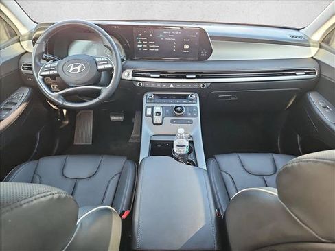 Used 2025 Hyundai Palisade SEL FWD image 18