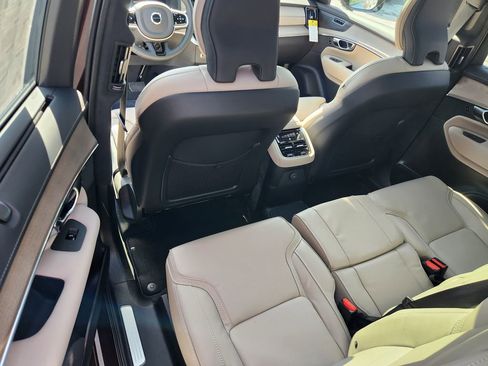 New 2026 Volvo XC90 T8 Ultra w/ Lounge Package AWD/4WD image 14