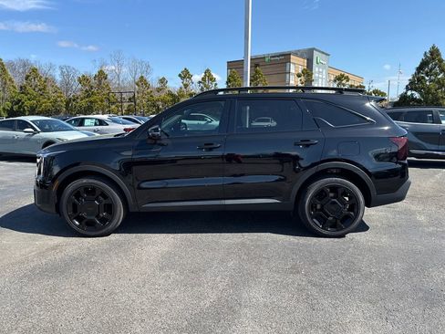 Used 2025 Kia Sorento X-Line EX image 4