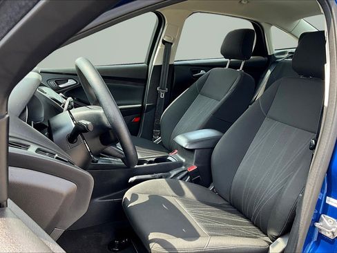 Used 2018 Ford Focus SE image 16