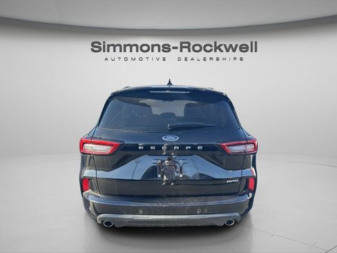 Used 2023 Ford Escape ST-Line w/ Tech Pack #1 image 5