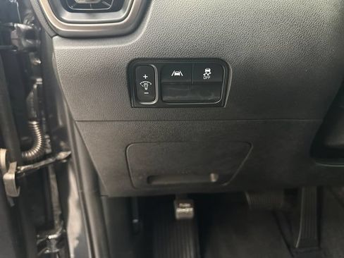 Used 2023 Kia Sorento LX FWD image 21