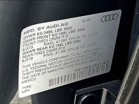 Used 2025 Audi Q5 Premium image 35