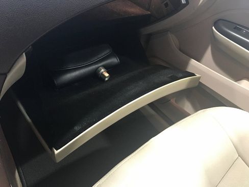 Used 2012 Cadillac SRX Luxury image 28