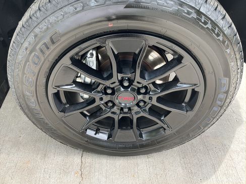 Used 2025 Toyota Tundra Limited w/ TRD Off-Road Package AWD/4WD image 13