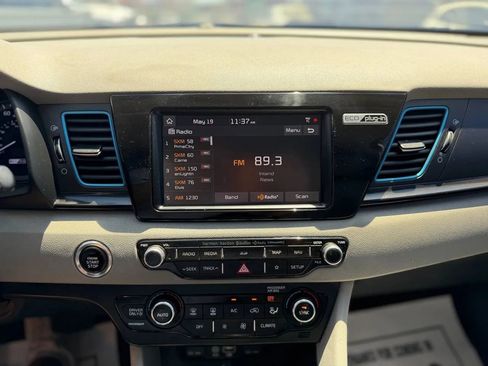 Used 2019 Kia Niro EX Premium w/ Sunroof Package FWD image 48