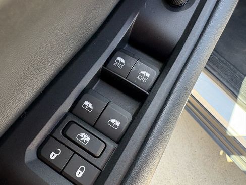 Used 2021 Jeep Grand Cherokee L Laredo AWD/4WD image 11