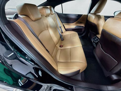 Certified 2020 Lexus ES 350 w/ Accessory Package 2 FWD image 28