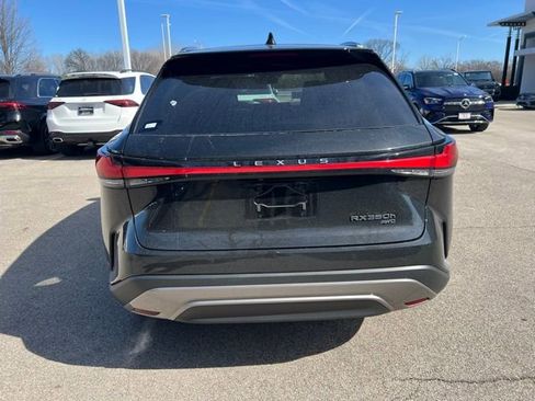 Used 2025 Lexus RX 350 w/ Convenience Package image 4