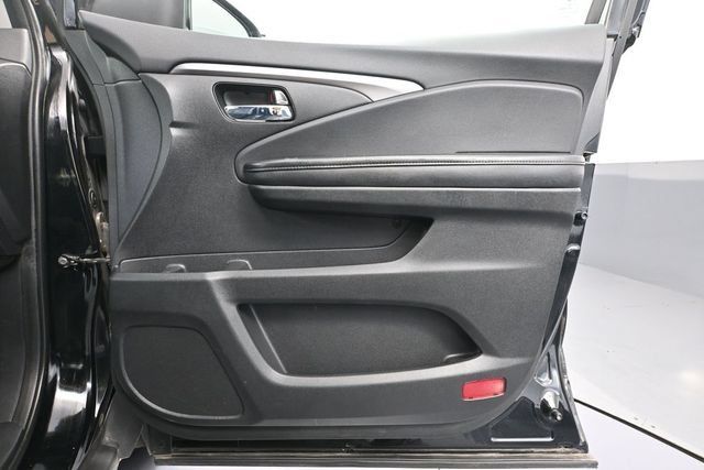 Used 2016 Honda Pilot EX-L image 40