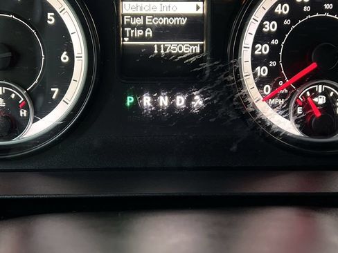 Used 2014 RAM 1500 Express RWD image 17