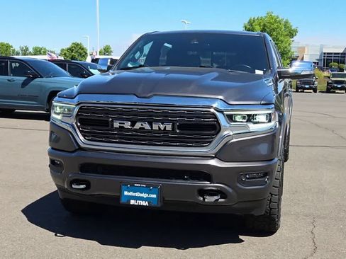 Used 2022 RAM 1500 Limited w/ Body-Colour Bumper Group AWD/4WD image 3