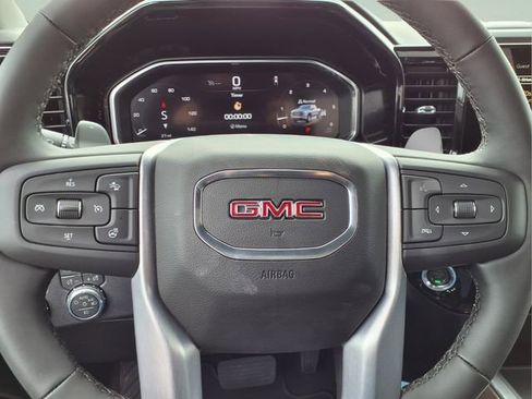 New 2026 GMC Sierra 1500 SLT image 19