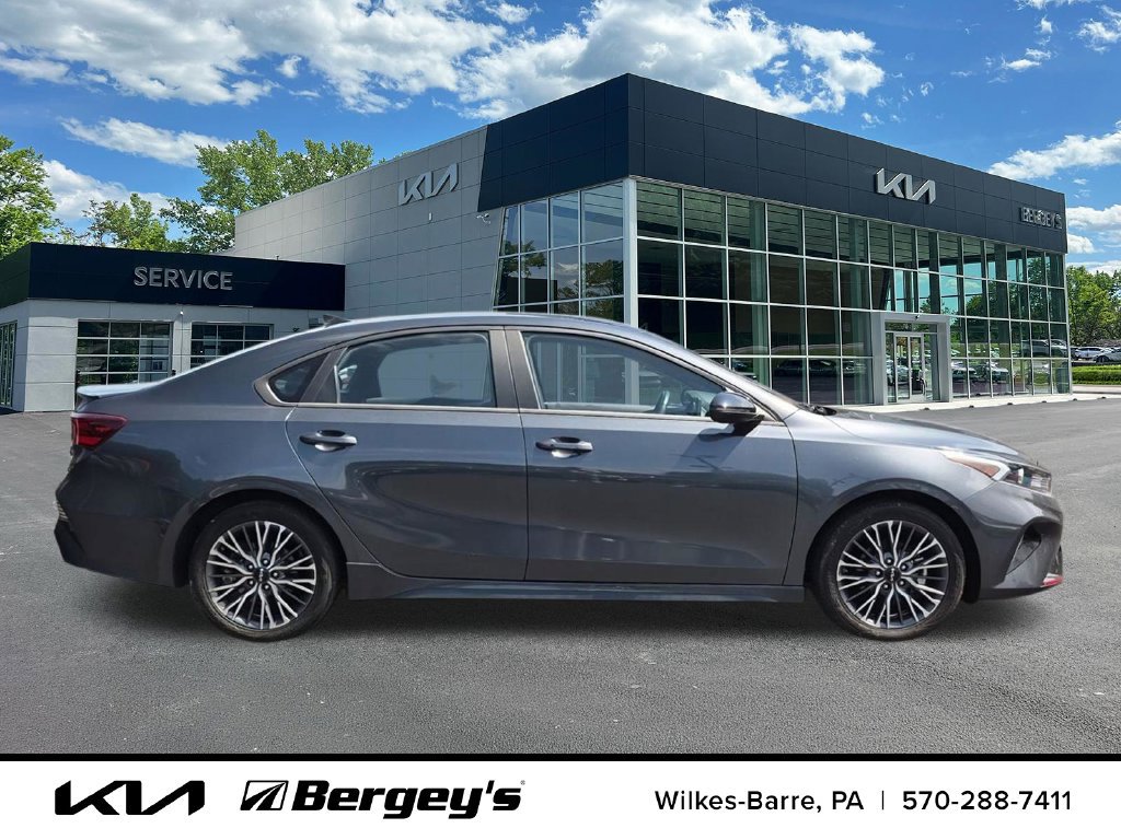 Certified 2024 Kia Forte GT-Line FWD image 5