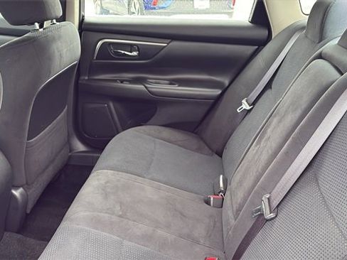 Used 2015 Nissan Altima 2.5 S w/ Special Edition Package image 21
