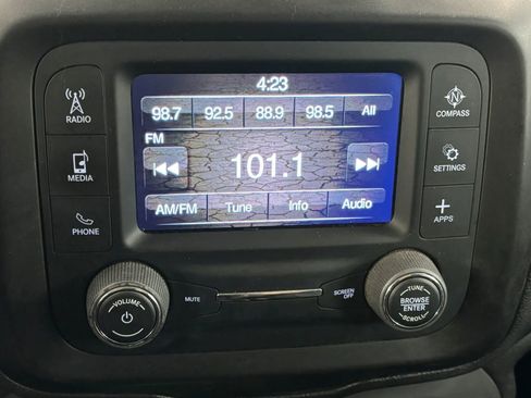 Used 2019 Jeep Renegade Sport w/ Sport Appearance Group FWD image 38