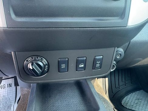 Used 2011 Nissan Xterra PRO-4X w/ Pro-4x Leather Pkg AWD/4WD image 21