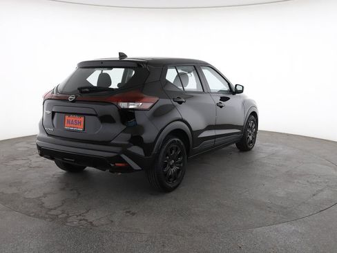 Used 2024 Nissan Kicks S FWD image 12