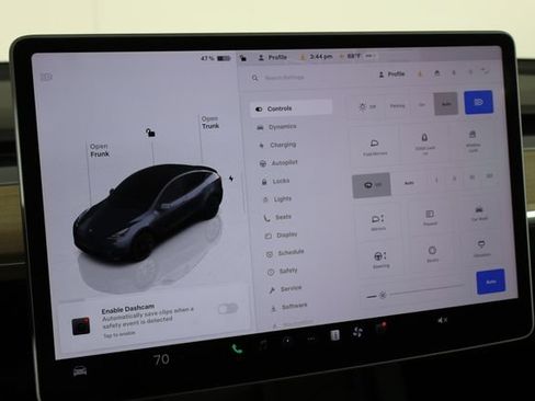 Used 2023 Tesla Model Y 2WD image 28