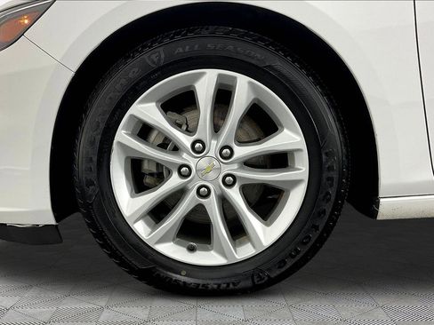 Used 2018 Chevrolet Malibu LT w/ Driver Confidence Package FWD image 32