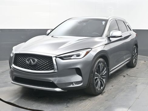 Used 2021 INFINITI QX50 Luxe w/ Appearance Package image 3