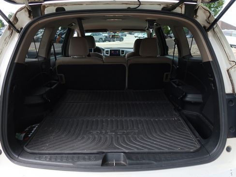 Used 2018 Honda Pilot EX image 17