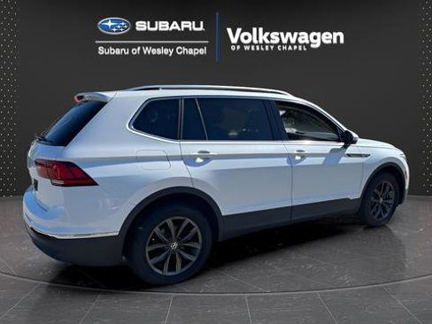 Certified 2023 Volkswagen Tiguan SE w/ Panoramic Sunroof Package FWD image 8