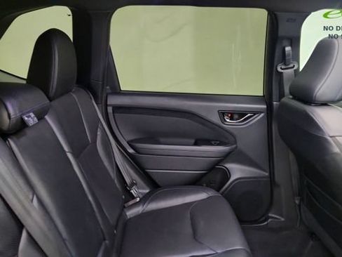 Used 2025 Subaru Forester Limited AWD/4WD image 22