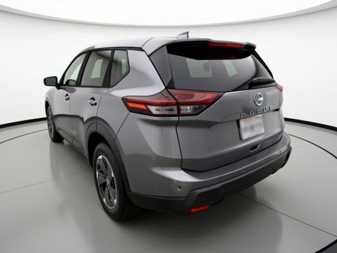 Used 2025 Nissan Rogue SV image 6