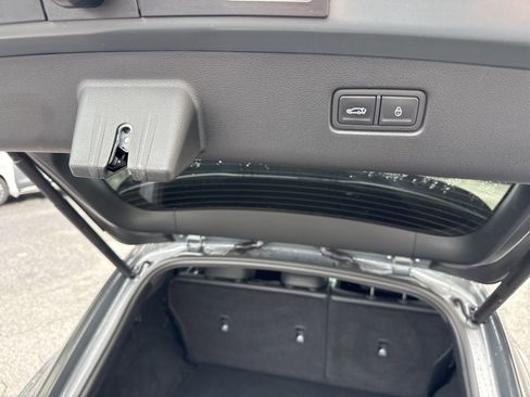 Used 2025 Genesis GV70 3.5T Sport w/ Sport Prestige Package image 11