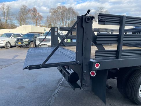 Used 2014 RAM 3500 Tradesman image 26