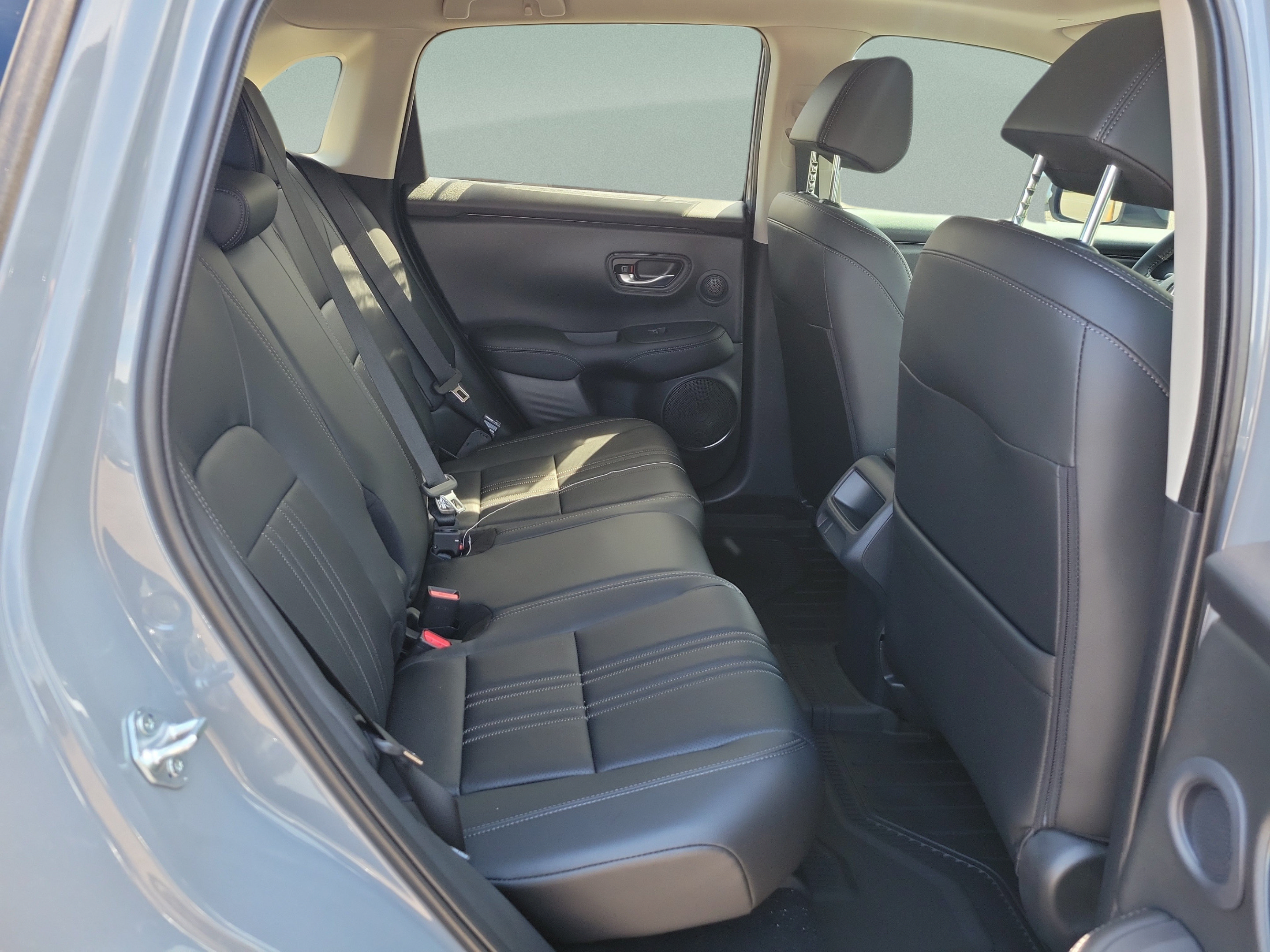 New 2027 Honda HR-V EX-L image 10