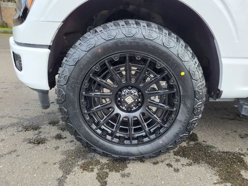 Used 2024 Ford F150 XLT w/ Tow/Haul Package image 10