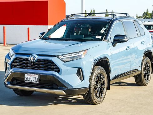 Used 2023 Toyota RAV4 XSE image 3