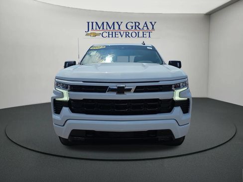 Used 2023 Chevrolet Silverado 1500 RST w/ Convenience Package II AWD/4WD image 8