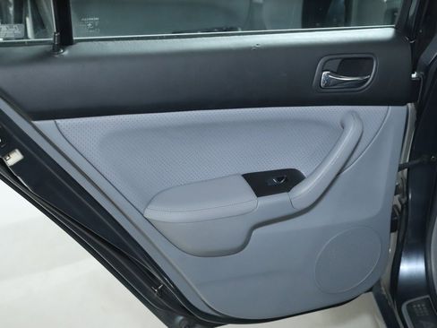 Used 2005 Acura TSX image 25