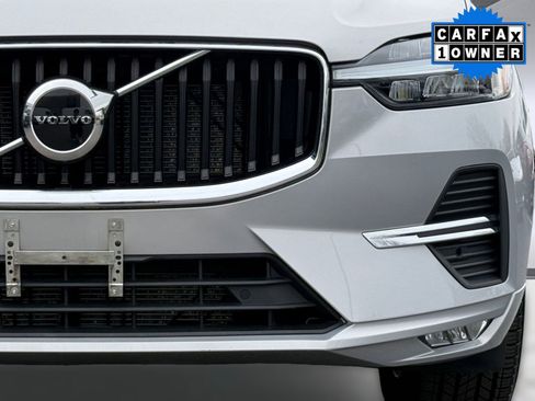 Used 2022 Volvo XC60 B5 Momentum image 9