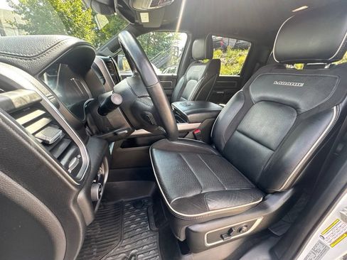 Used 2023 RAM 1500 Laramie AWD/4WD image 15