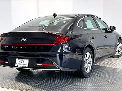 Used 2023 Hyundai Sonata SE FWD image 2