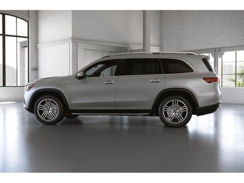 Used 2023 Mercedes-Benz GLS 450 4MATIC image 34