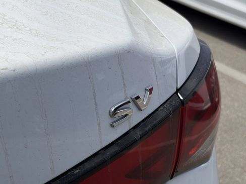 Used 2024 Nissan Sentra SV FWD image 6