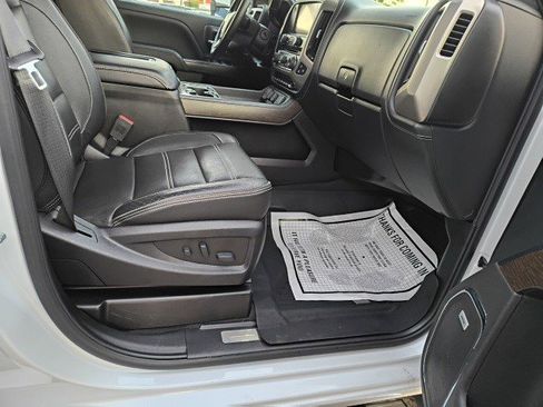 Used 2019 GMC Sierra 2500 Denali w/ Duramax Plus Package image 19