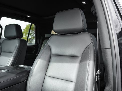 Used 2023 Chevrolet Tahoe Z71 image 16