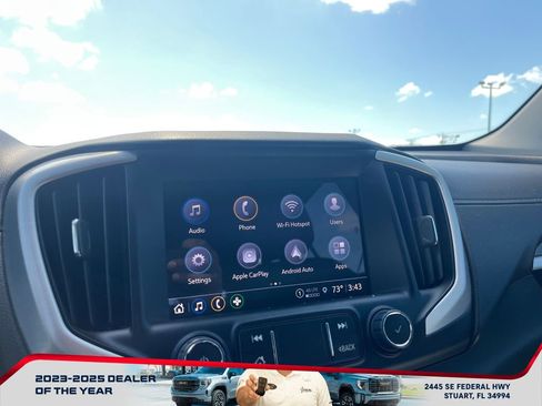 Used 2023 GMC Terrain SLT w/ Tech Package FWD image 31