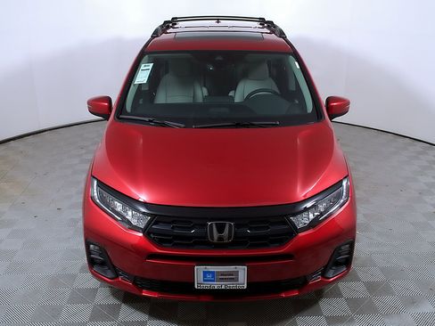 Certified 2026 Honda Odyssey EX-L image 4
