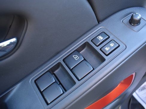 Used 2024 Nissan Frontier PRO-4X w/ Pro Convenience Package image 14