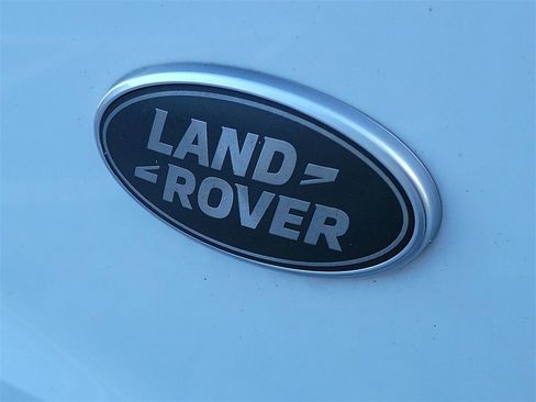 Used 2023 Land Rover Range Rover SE image 10