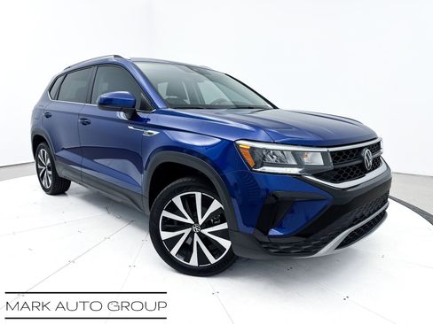 Used 2023 Volkswagen Taos SE image 1
