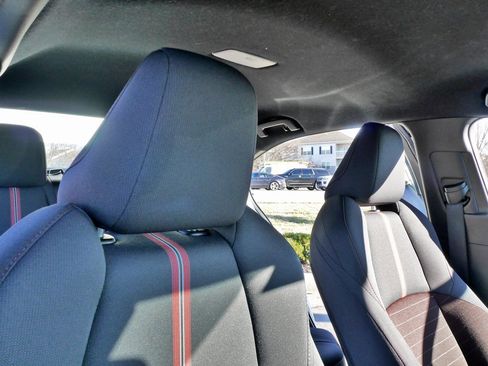 Used 2024 Toyota Corolla SE image 12