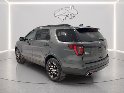Used 2017 Ford Explorer Sport w/ Equipment Group 401A AWD/4WD image 3